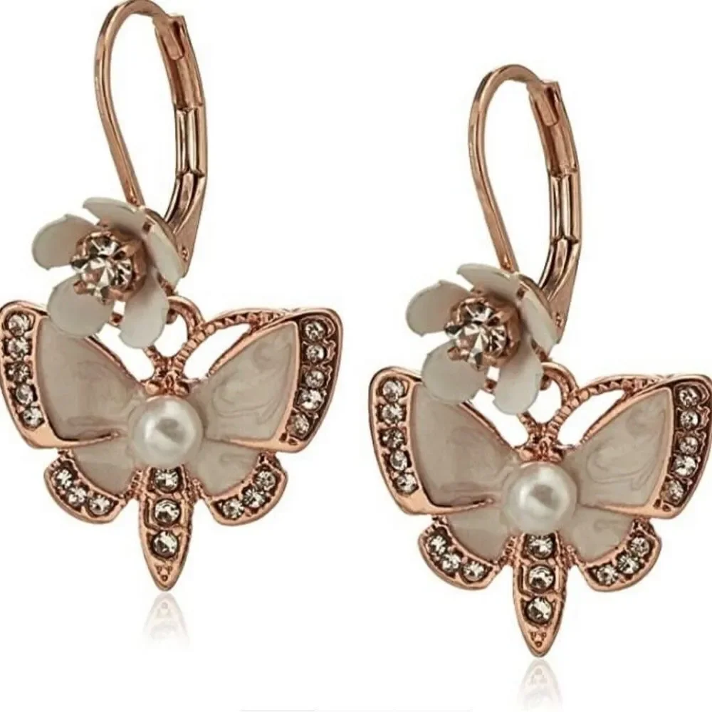 🦋 Betsey Johnson stunning unique  butterfly earrings 🦋